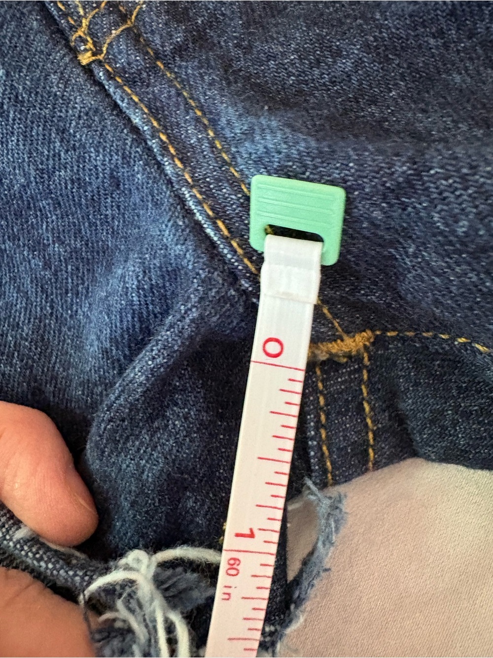 Levi’s 501 Denim Cutoff Shorts W34 Raw Hem Distressed - Picture 7 of 9